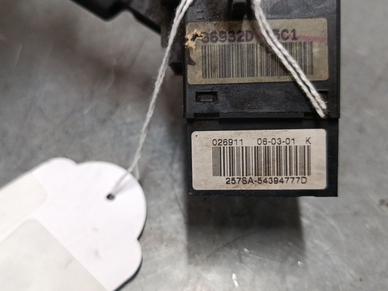 Recambio de mando limpiaparabrisas para nissan vanette cargo autobús (hc 23) 2.3 d referencia OEM IAM 257SA54394777D  