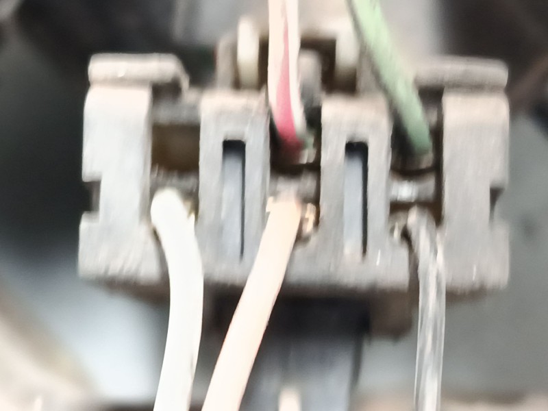 Recambio de motor limpia delantero para nissan vanette cargo autobús (hc 23) 2.3 d referencia OEM IAM 9390332230  