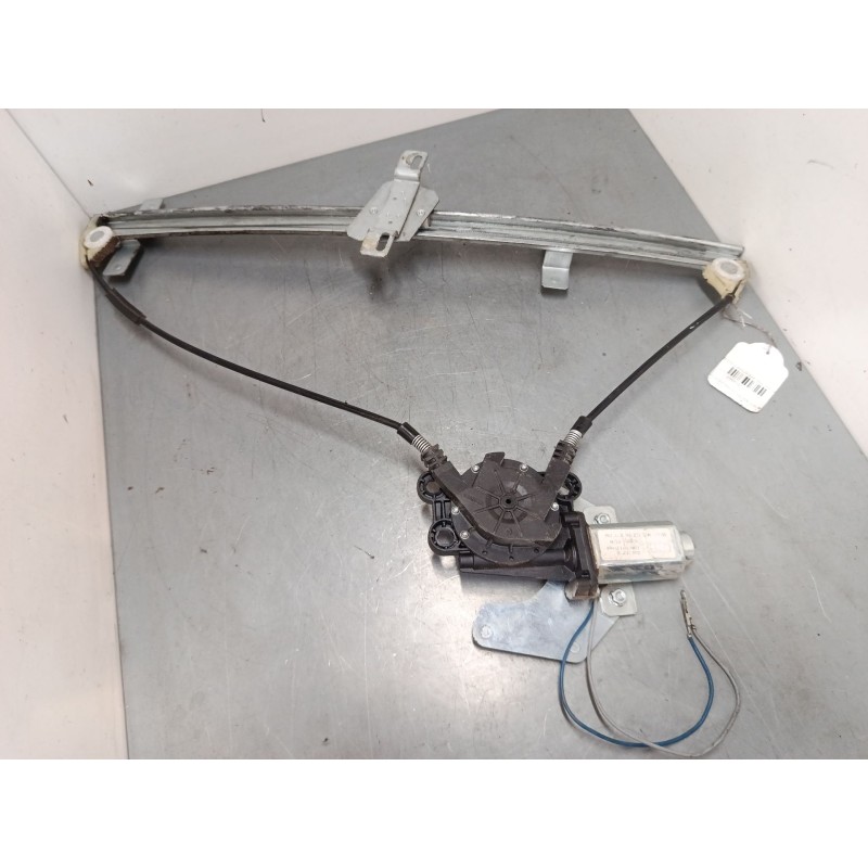 Recambio de elevalunas electrico delantero derecho para nissan vanette cargo autobús (hc 23) 2.3 d referencia OEM IAM doga100176