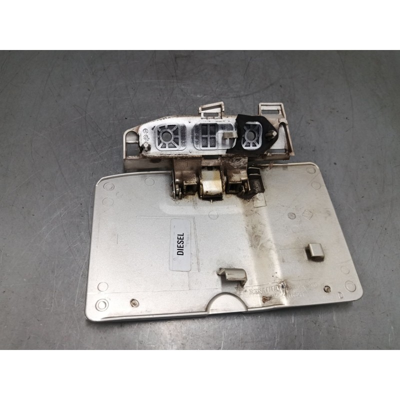 Recambio de tapa exterior combustible para nissan primastar furgoneta (x83) 2.5 dci 140 referencia OEM IAM 8200030800 91166211 