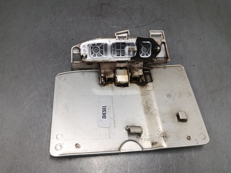 Recambio de tapa exterior combustible para nissan primastar furgoneta (x83) 2.5 dci 140 referencia OEM IAM 8200030800 91166211 