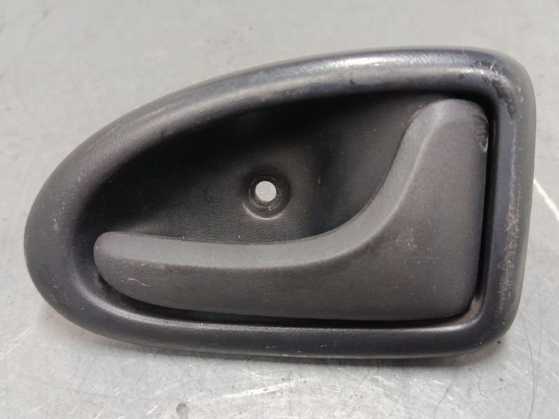 Recambio de maneta interior delantera derecha para nissan primastar furgoneta (x83) 2.5 dci 140 referencia OEM IAM 8200028995 99