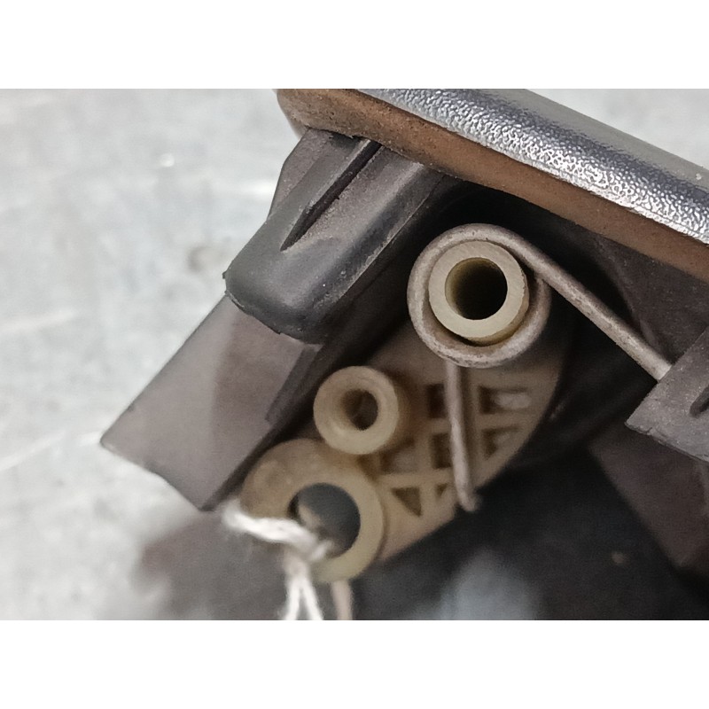 Recambio de maneta interior delantera derecha para nissan primastar furgoneta (x83) 2.5 dci 140 referencia OEM IAM 8200028995 99