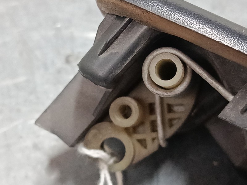 Recambio de maneta interior delantera derecha para nissan primastar furgoneta (x83) 2.5 dci 140 referencia OEM IAM 8200028995 99
