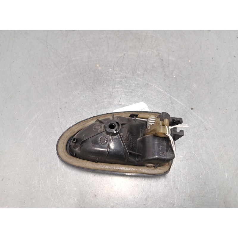 Recambio de maneta interior delantera izquierda para nissan primastar furgoneta (x83) 2.5 dci 140 referencia OEM IAM 8200028994 