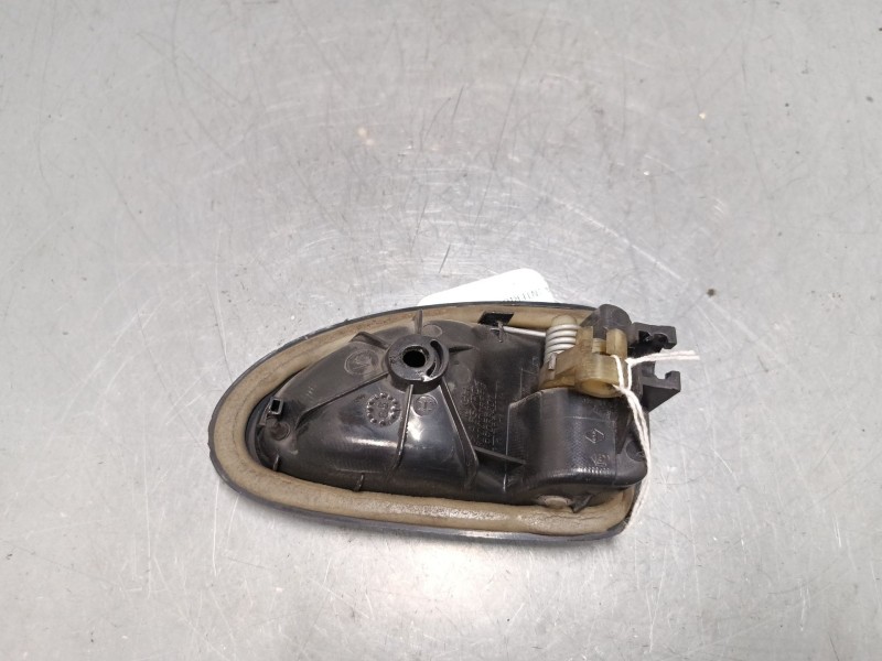 Recambio de maneta interior delantera izquierda para nissan primastar furgoneta (x83) 2.5 dci 140 referencia OEM IAM 8200028994 