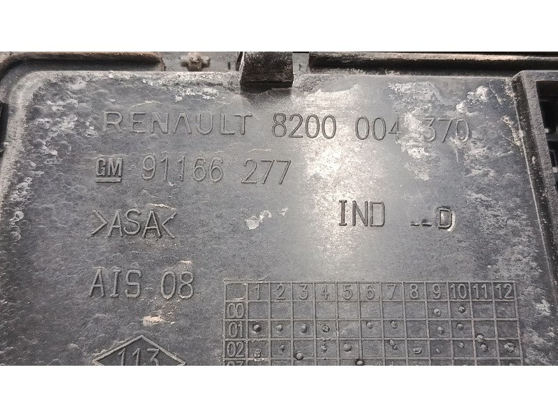 Recambio de rejillas capo para nissan primastar furgoneta (x83) 2.5 dci 140 referencia OEM IAM 8200004370 91166277 