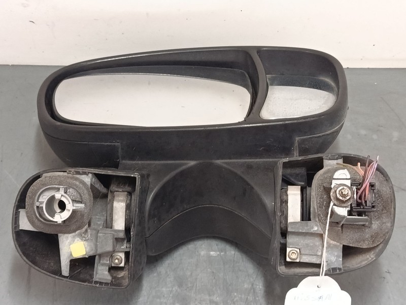 Recambio de retrovisor electrico derecho para nissan primastar furgoneta (x83) 2.5 dci 140 referencia OEM IAM   