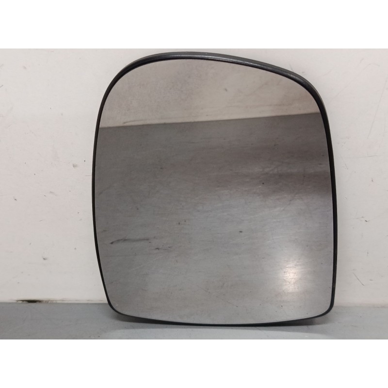 Recambio de cristal retrovisor izquierdo para nissan primastar furgoneta (x83) 2.5 dci 140 referencia OEM IAM 7701050267  