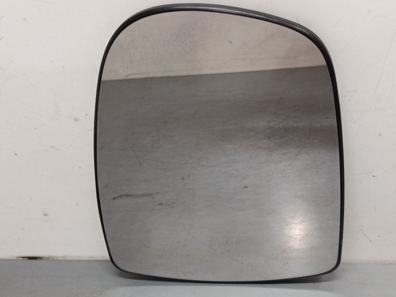 Recambio de cristal retrovisor izquierdo para nissan primastar furgoneta (x83) 2.5 dci 140 referencia OEM IAM 7701050267  