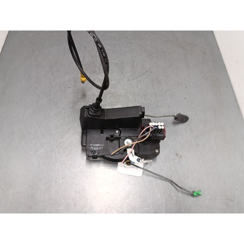 Recambio de cerradura puerta delantera izquierda para nissan primastar furgoneta (x83) 2.5 dci 140 referencia OEM IAM 8200008246