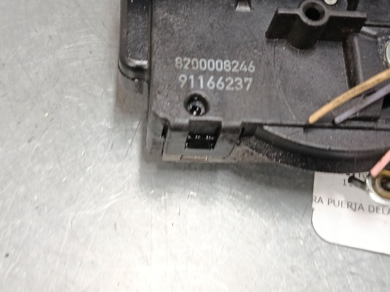 Recambio de cerradura puerta delantera izquierda para nissan primastar furgoneta (x83) 2.5 dci 140 referencia OEM IAM 8200008246