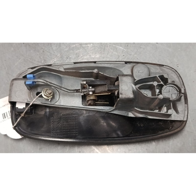 Recambio de maneta exterior puerta delantera derecha para nissan primastar furgoneta (x83) 2.5 dci 140 referencia OEM IAM 911685