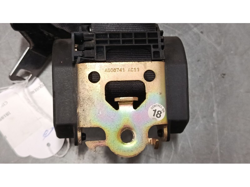 Recambio de cinturon seguridad delantero izquierdo para nissan primastar furgoneta (x83) 2.5 dci 140 referencia OEM IAM   