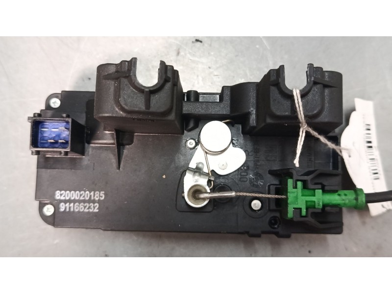 Recambio de cerradura puerta corredera derecha para nissan primastar furgoneta (x83) 2.5 dci 140 referencia OEM IAM 8200020185 9