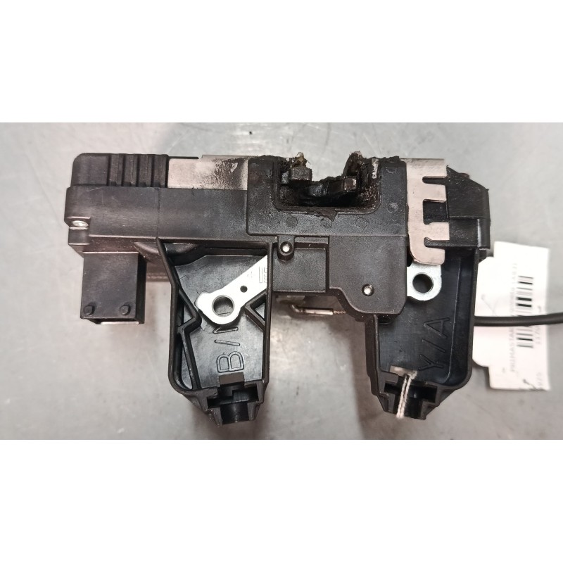 Recambio de cerradura puerta corredera derecha para nissan primastar furgoneta (x83) 2.5 dci 140 referencia OEM IAM 8200020185 9