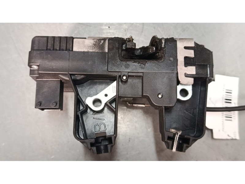 Recambio de cerradura puerta corredera derecha para nissan primastar furgoneta (x83) 2.5 dci 140 referencia OEM IAM 8200020185 9