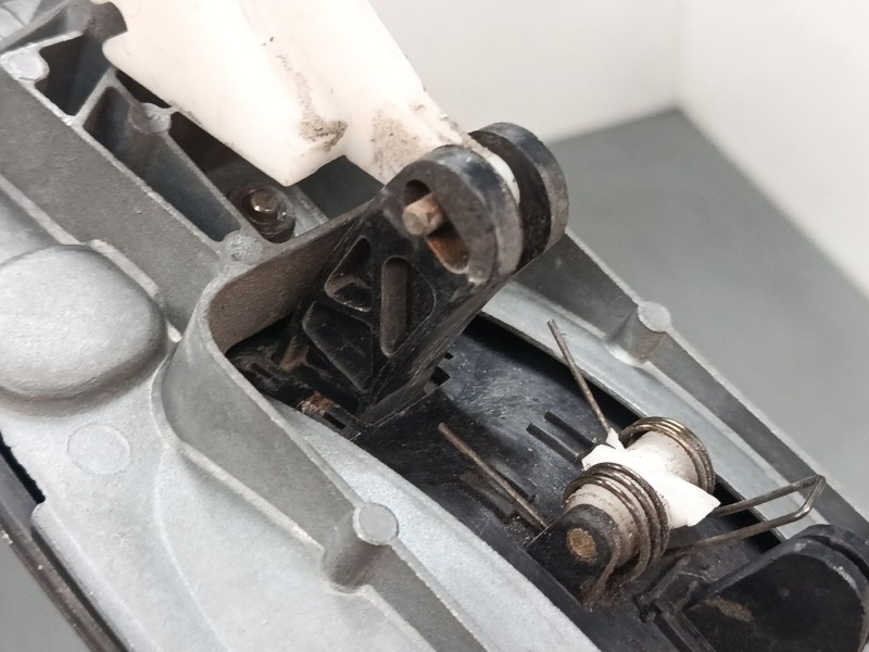 Recambio de maneta exterior puerta corredera derecha para nissan primastar furgoneta (x83) 2.5 dci 140 referencia OEM IAM   