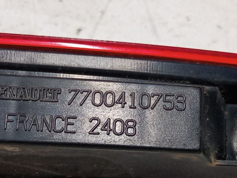 Recambio de luz central de freno para renault clio ii (bb_, cb_) 1.9 dti (b/cb0u) referencia OEM IAM 7700410753  