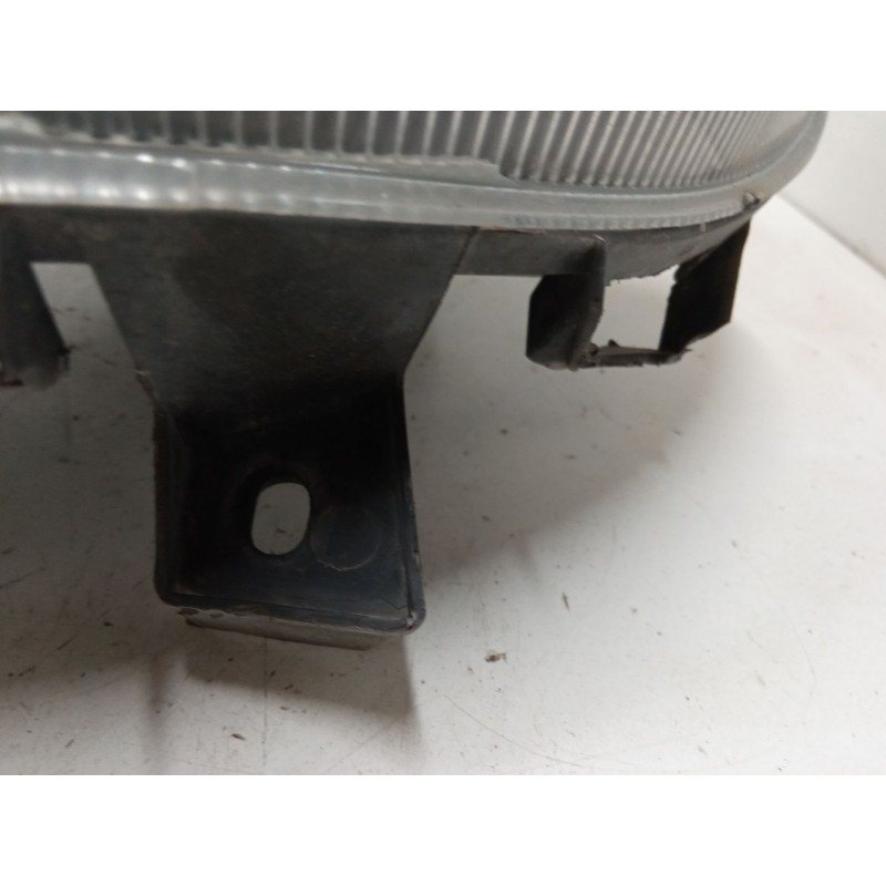 Recambio de faro izquierdo para renault clio ii (bb_, cb_) 1.9 dti (b/cb0u) referencia OEM IAM 2606033338  