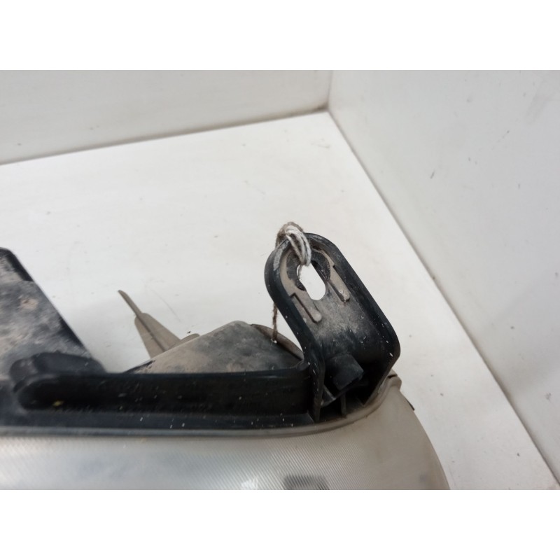 Recambio de faro derecho para opel corsa c (x01) 1.3 cdti (f08, f68) referencia OEM IAM   