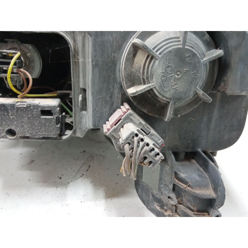 Recambio de faro derecho para opel corsa c (x01) 1.3 cdti (f08, f68) referencia OEM IAM   