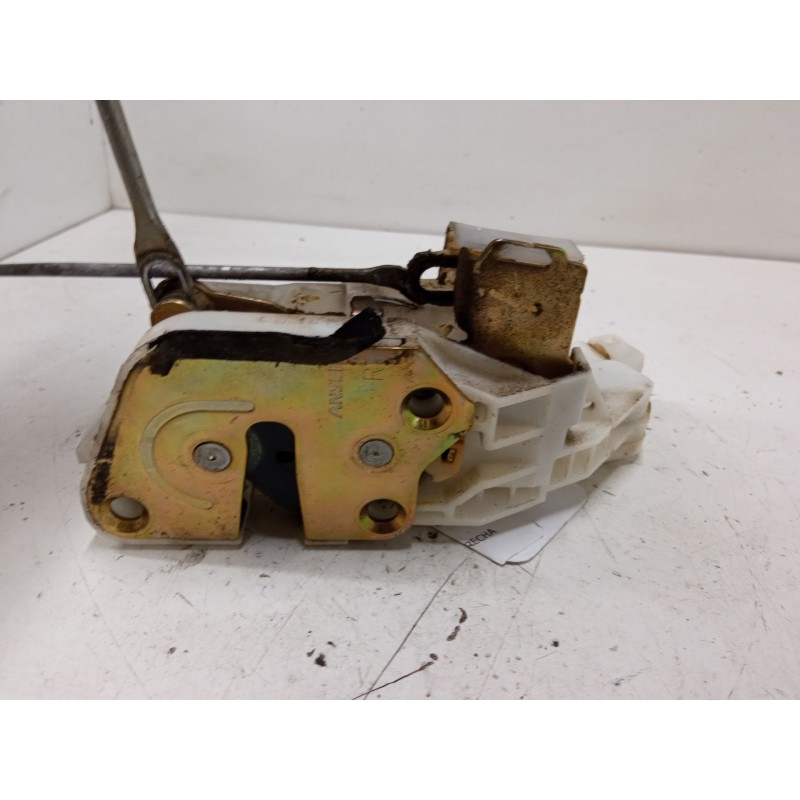 Recambio de cerradura puerta delantera derecha para mitsubishi montero sport i (k7_, k9_) 2.5 td (k94w, k74t) referencia OEM IAM