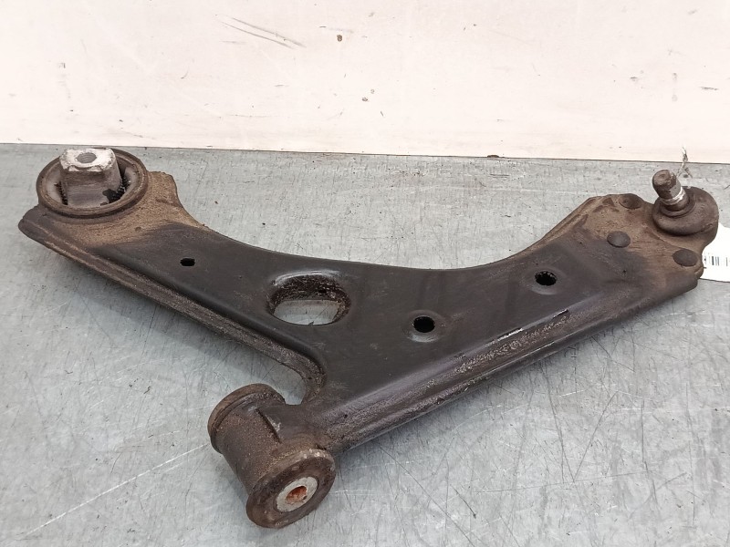 Recambio de brazo suspension inferior delantero izquierdo para alfa romeo mito (955_) 1.3 multijet (955axh1b, 955axt1a) referenc