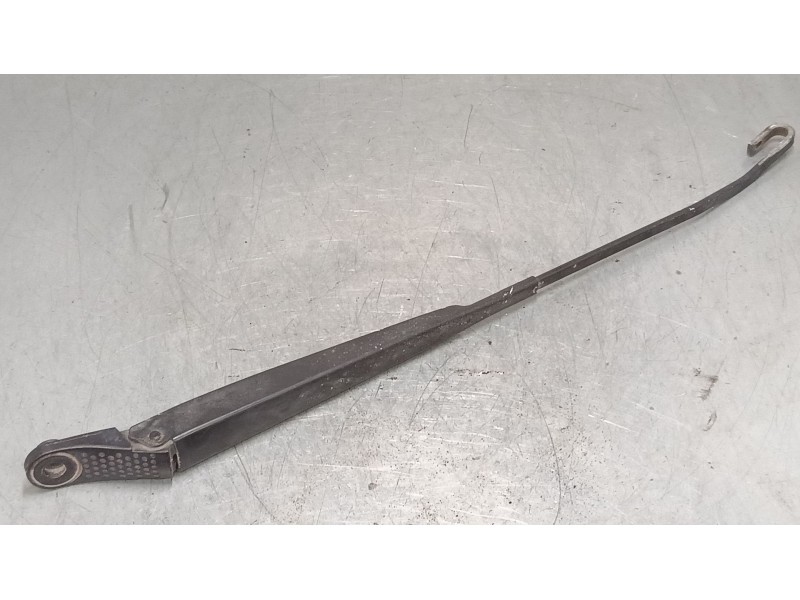 Recambio de brazo limpia delantero derecho para renault kangoo / grand kangoo ii (kw0/1_) 1.5 dci 85 (kw0k, kw0l, kw0b) referenc