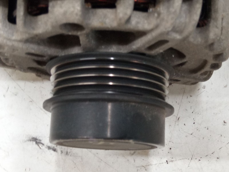 Recambio de alternador para toyota yaris (_p13_) 1.5 (nsp131_) referencia OEM IAM 270600Y370  