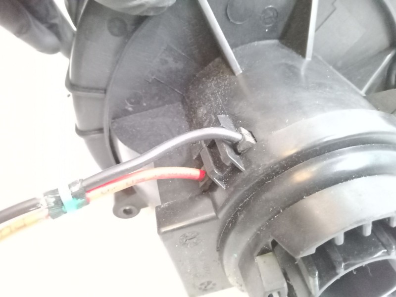 Recambio de motor calefaccion para opel astra h gtc (a04) 1.4 (l08) referencia OEM IAM 52421335  