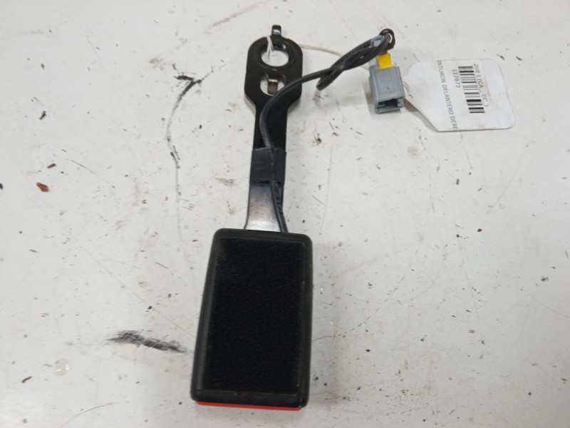 Recambio de anclaje cinturon delantero derecho para peugeot 208 i (ca_, cc_) 1.6 hdi / bluehdi 75 referencia OEM IAM   