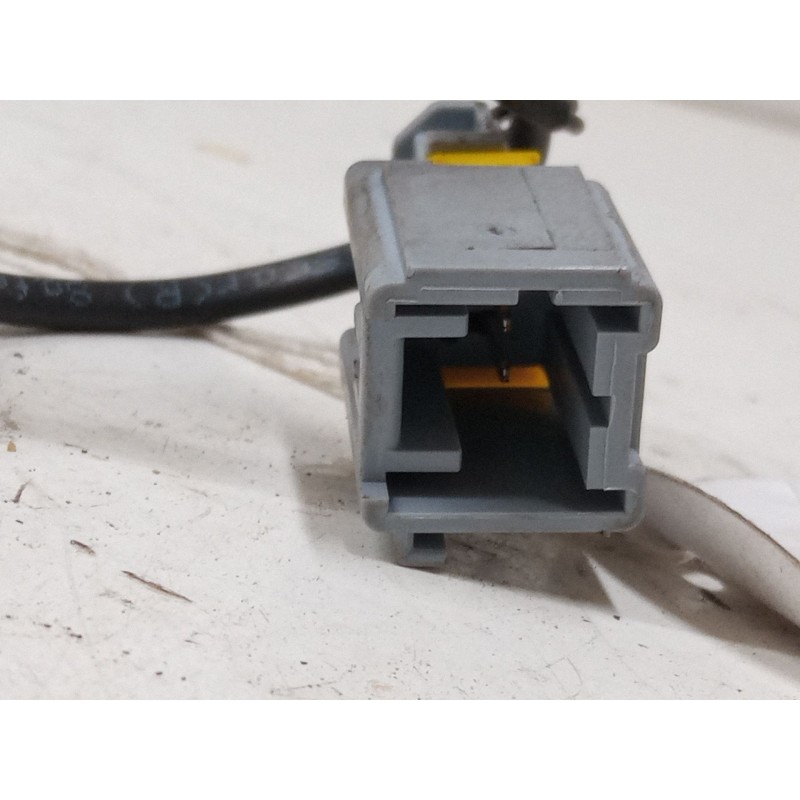 Recambio de anclaje cinturon delantero derecho para peugeot 208 i (ca_, cc_) 1.6 hdi / bluehdi 75 referencia OEM IAM   