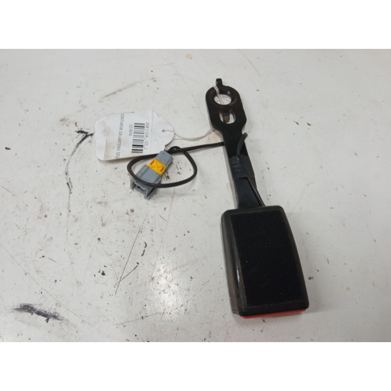 Recambio de anclaje cinturon delantero izquierdo para peugeot 208 i (ca_, cc_) 1.6 hdi / bluehdi 75 referencia OEM IAM   