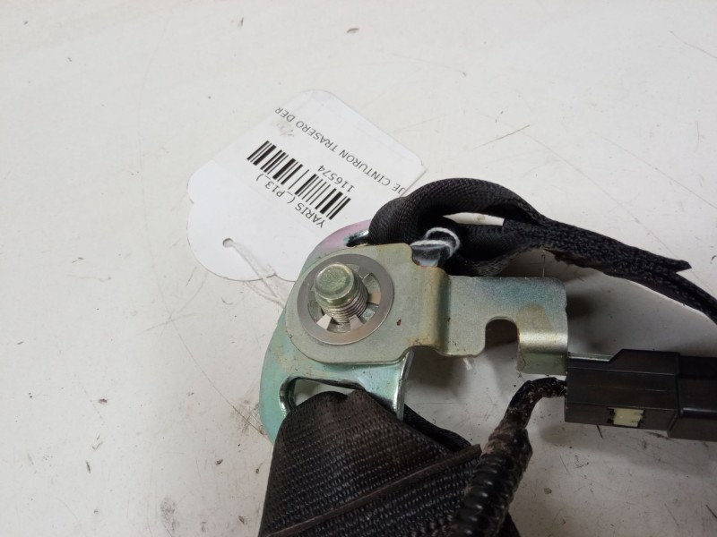 Recambio de anclaje cinturon trasero derecho para toyota yaris (_p13_) 1.5 (nsp131_) referencia OEM IAM   