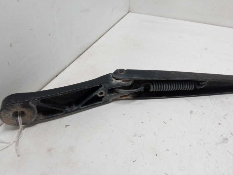 Recambio de brazo limpia delantero derecho para seat ibiza iv sc (6j1, 6p5) 1.2 referencia OEM IAM   