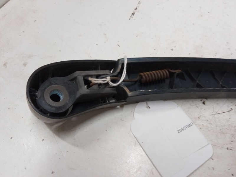 Recambio de brazo limpia trasero para seat ibiza iv sc (6j1, 6p5) 1.2 referencia OEM IAM   