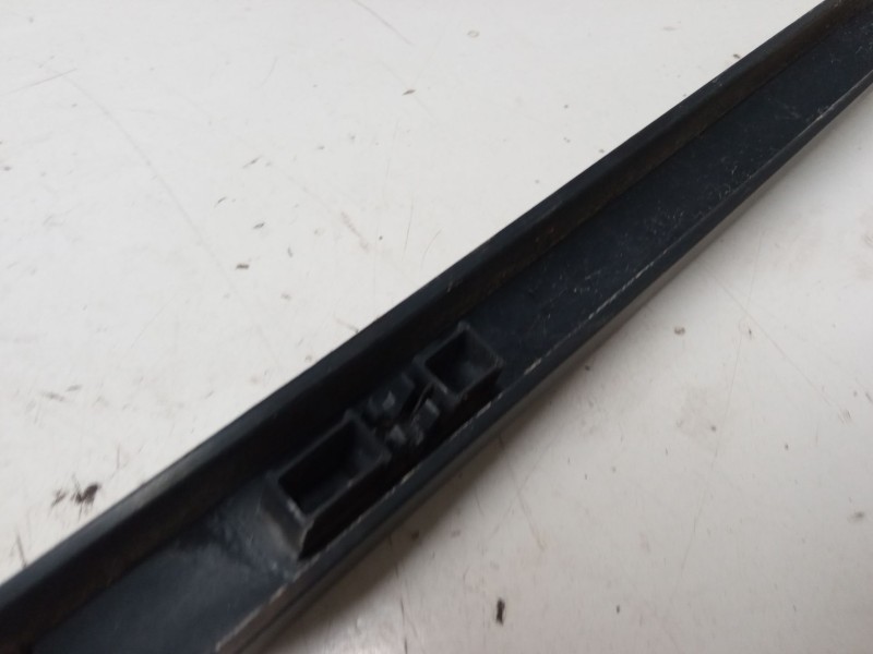 Recambio de brazo limpia trasero para seat ibiza iv sc (6j1, 6p5) 1.2 referencia OEM IAM   