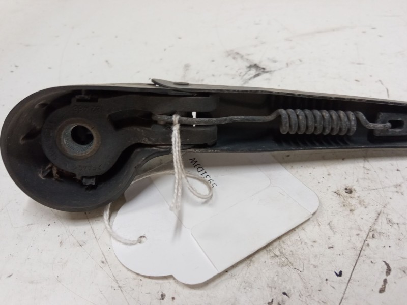 Recambio de brazo limpia trasero para seat ibiza iii (6l1) 1.9 sdi referencia OEM IAM   