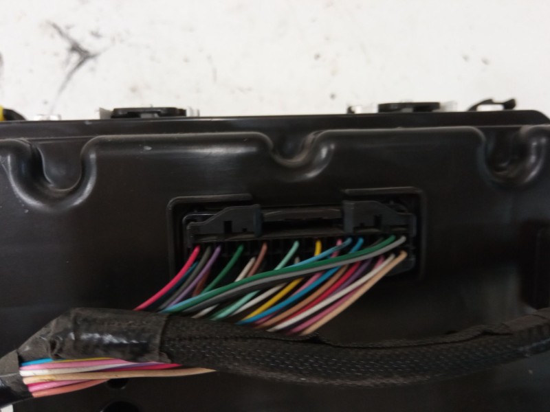 Recambio de cuadro instrumentos para toyota yaris (_p13_) 1.5 (nsp131_) referencia OEM IAM 83800F5291  