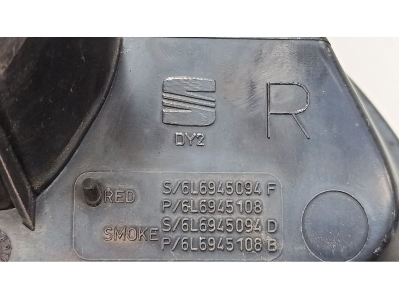 Recambio de piloto trasero porton derecho para seat ibiza iii (6l1) 1.4 16v referencia OEM IAM   