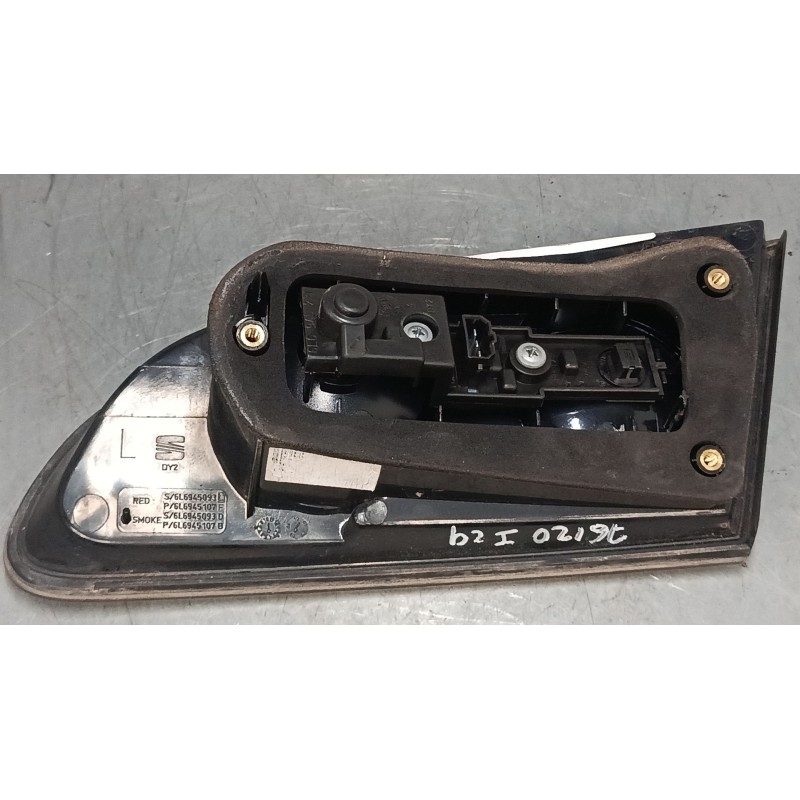 Recambio de piloto trasero porton izquierdo para seat ibiza iii (6l1) 1.4 16v referencia OEM IAM 6L6945093  