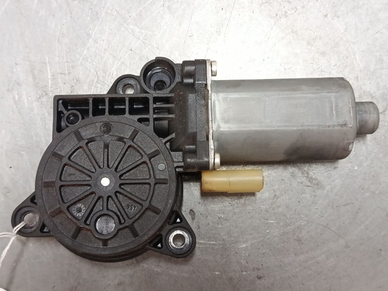 Recambio de motor elevaluna delantero izquierdo para ford fusion (ju_) 1.6 tdci referencia OEM IAM 0130821938  