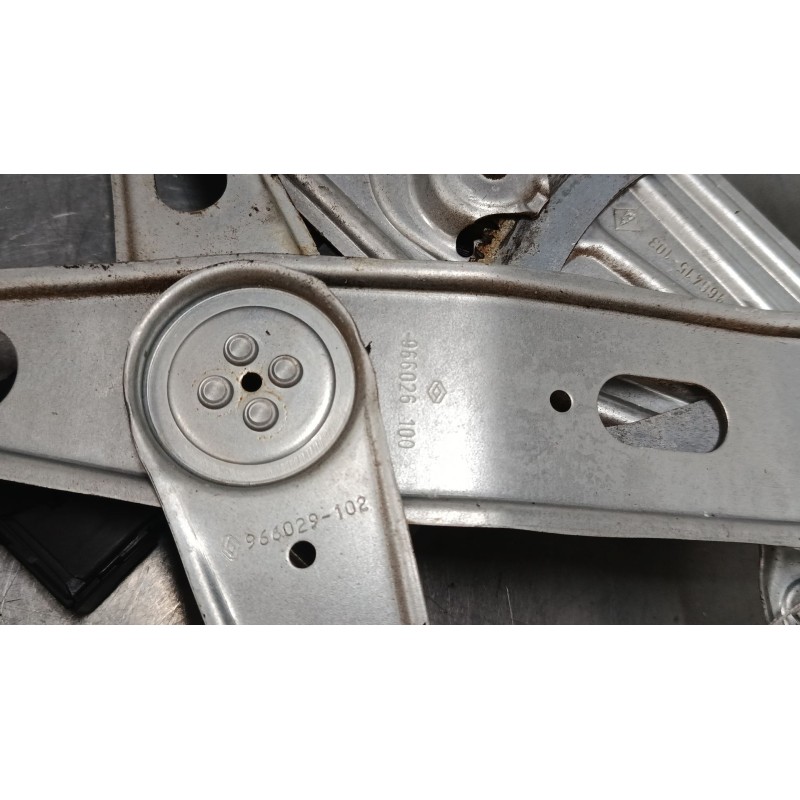 Recambio de elevalunas delantero izquierdo para renault megane iii hatchback (bz0/1_, b3_) 1.5 dci (bz1g, bz1w, bz0r) referencia