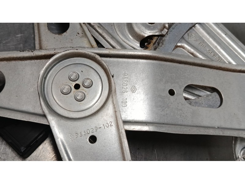 Recambio de elevalunas delantero izquierdo para renault megane iii hatchback (bz0/1_, b3_) 1.5 dci (bz1g, bz1w, bz0r) referencia
