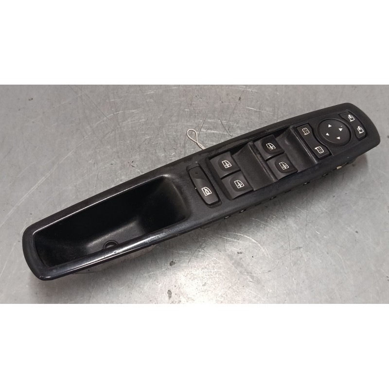 Recambio de mando elevalunas delantero izquierdo para renault megane iii hatchback (bz0/1_, b3_) 1.5 dci (bz1g, bz1w, bz0r) refe
