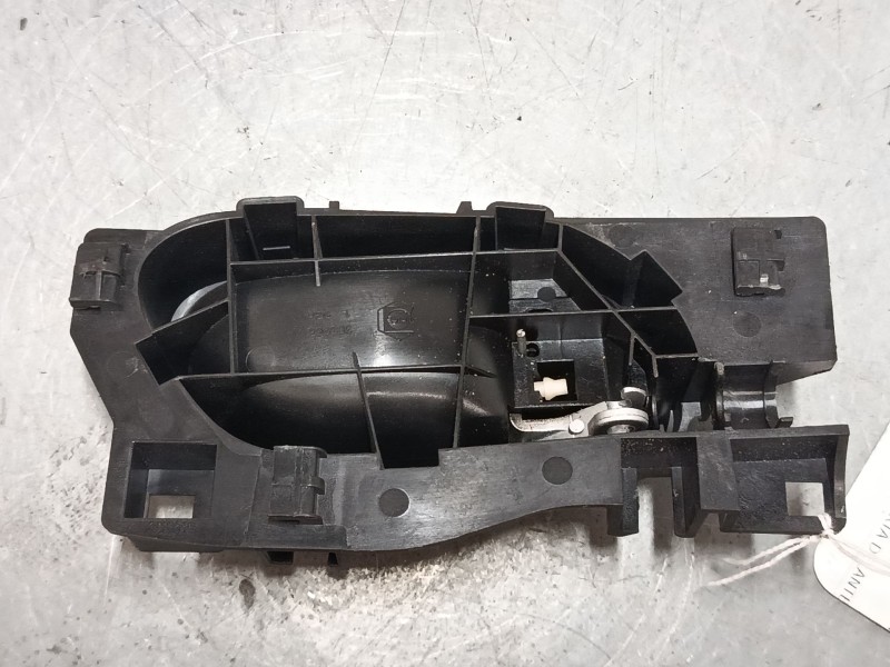 Recambio de maneta interior puerta delantera izquierda para peugeot 207/207+ (wa_, wc_) 1.4 16v referencia OEM IAM   