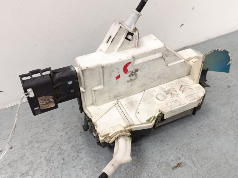Recambio de cerradura puerta delantera izquierda para citroën c4 grand picasso i (ua_) 1.6 hdi referencia OEM IAM 567148  