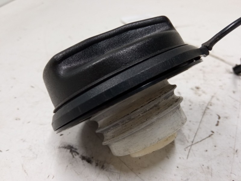 Recambio de tapon combustible para opel corsa d (s07) 1.2 (l08, l68) referencia OEM IAM   