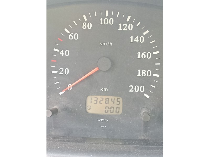 nissan micra ii (k11) del año 2000